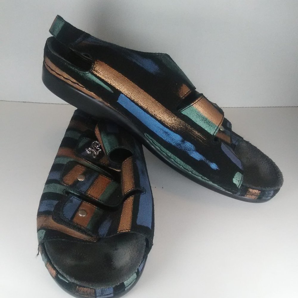 Helle Comfort Womens Sandals Size 40/9